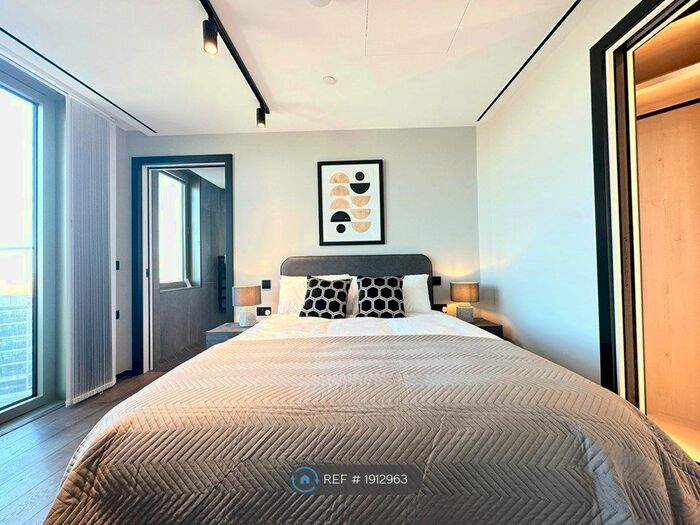 1 Bedroom Flat To Rent In Stage Apartments, London, EC2A