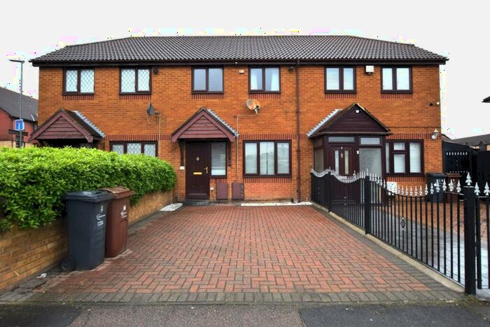 3 Bedroom Terraced House To Rent In Freshwater Road, Dagenham, RM8