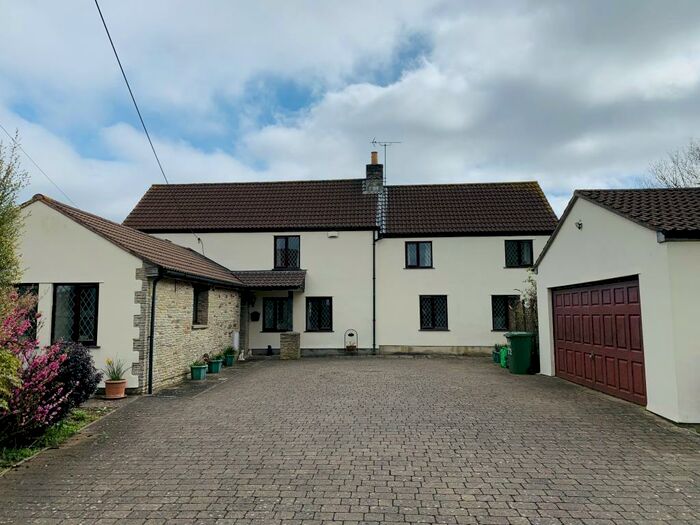 4 Bedroom House To Rent In North Road, Stoke Gifford, Bristol, BS34