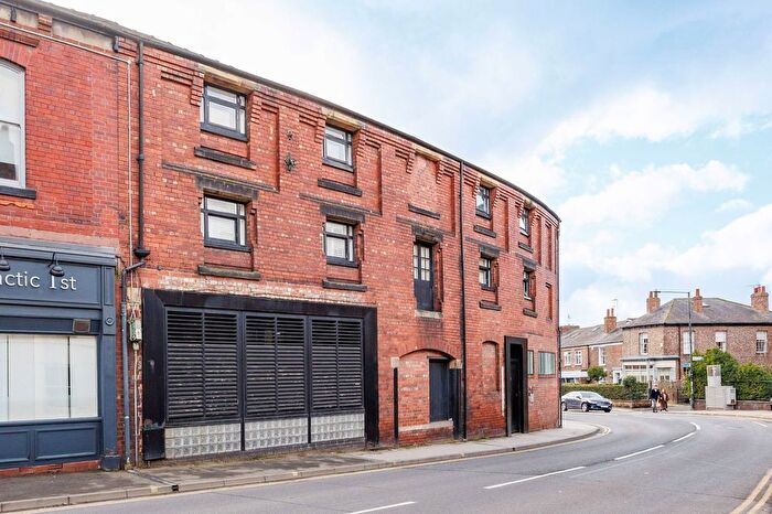2 Bedroom Flat For Sale In Holgate Road, York, YO24