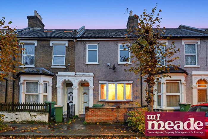 1 Bedroom Flat To Rent In Mathews Park Avenue, London, E15