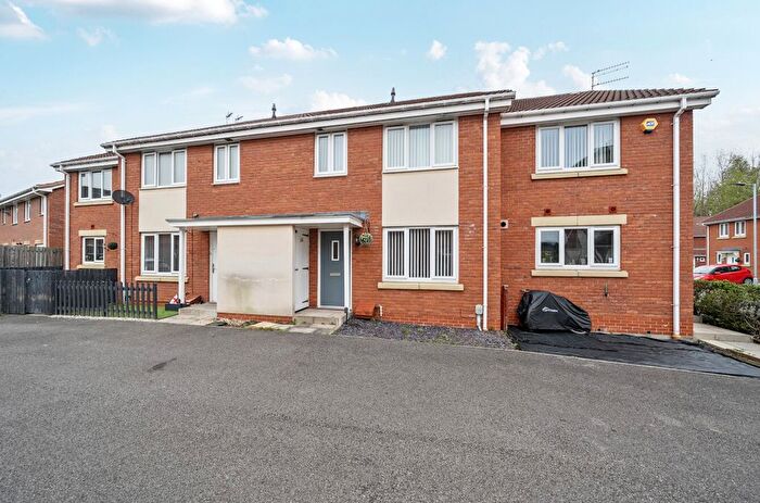 2 Bedroom Terraced House For Sale In Ladybower Way, Kingswood, Hull, East Yorkshire, HU7