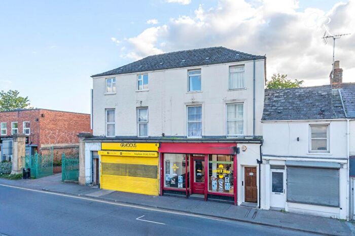 2 Bedroom Flat For Sale In High Street, Cheltenham, GL50
