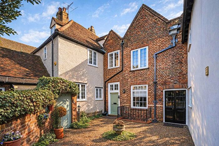 4 Bedroom Mews For Sale In Bluecoat Yard, Ware, SG12