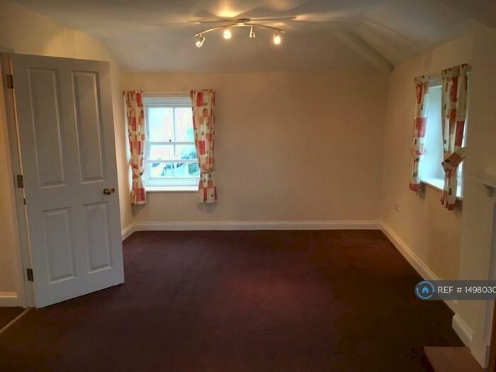 1 Bedroom Flat To Rent In High Street, Fortuneswell, Portland, DT5