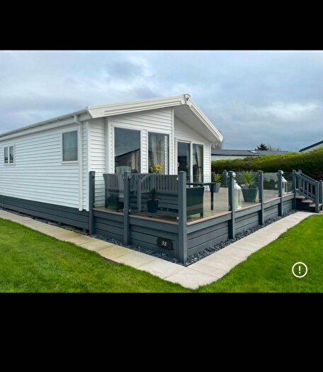 3 Bedroom Mobile/park Home For Sale In Talacre, Holywell, CH8