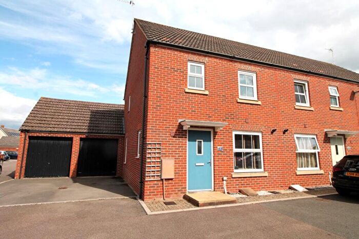 3 Bedroom End Of Terrace House For Sale In Prestwick Road Kingsway, Gloucester, GL2