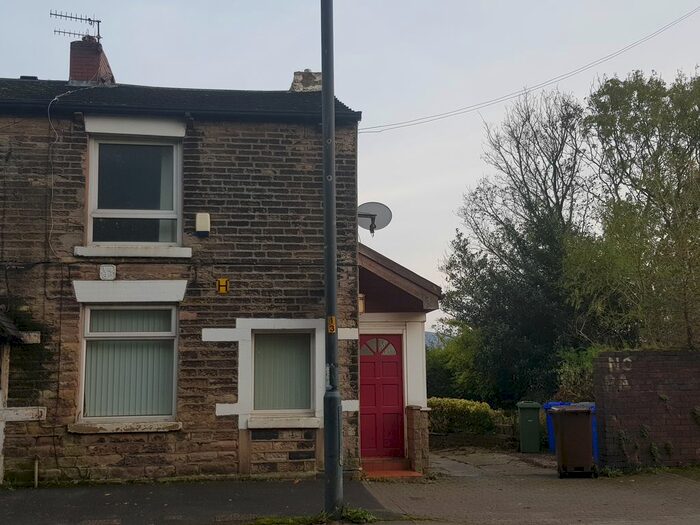 2 Bedroom End Of Terrace House To Rent In Stockport Road, Mossley OL5