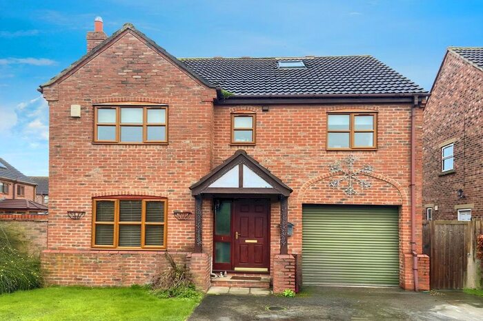 5 Bedroom Detached House For Sale In Lilac Way, North Duffield, Selby, North Yorkshire, YO8