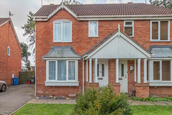 3 Bedroom Semi-Detached House To Rent In Spinney Road, Burton Latimer, NN15