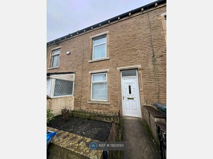 4 Bedroom Terraced House To Rent In Dawson Mount, Bradford, BD4