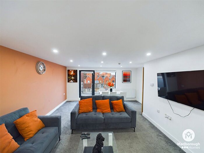 2 Bedroom Flat To Rent In Barking Road, London, E13