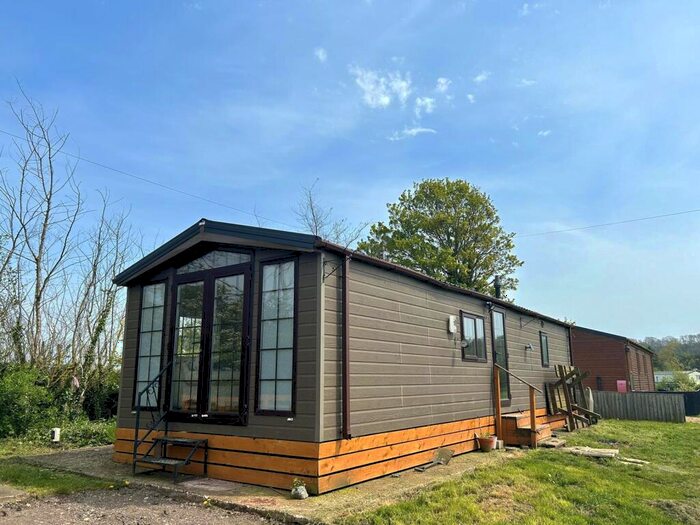 2 Bedroom Chalet To Rent In Boat Lane, Bleasby, NG14