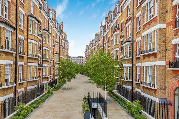 1 Bedroom Flat To Rent In Walton Street, Chelsea, London, SW3