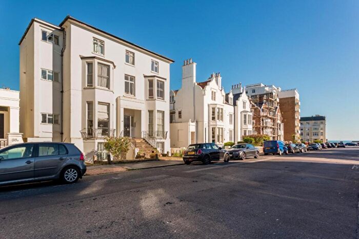 2 Bedroom Apartment To Rent In Medina Villas, Hove, BN3