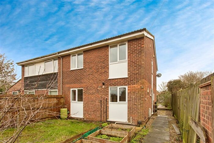 4 Bedroom Semi-Detached House For Sale In Websters Way, Over, Cambridge, CB24