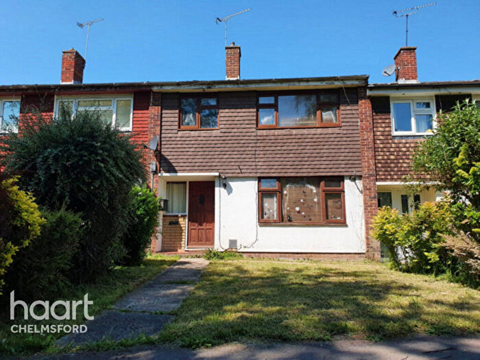 3 Bedroom Terraced House For Sale In Meadgate Avenue, Chelmsford, CM2