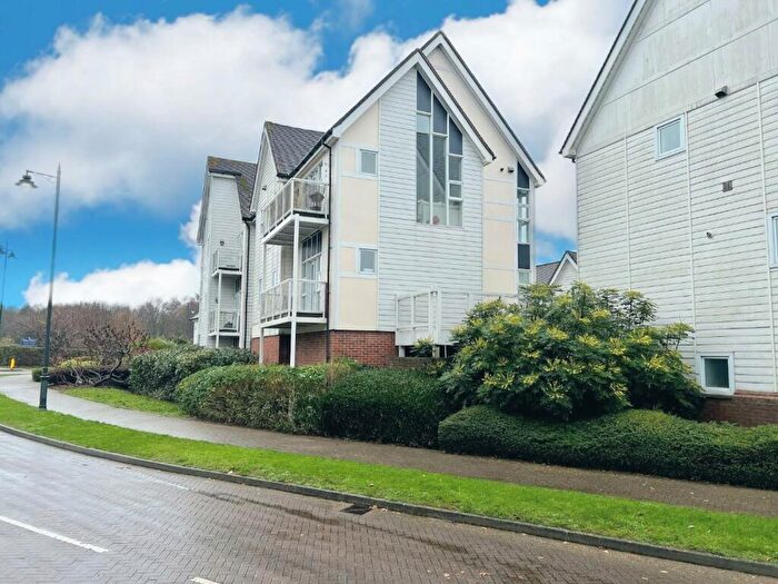 2 Bedroom Flat For Sale In Edgar Close, Kings Hill, ME19