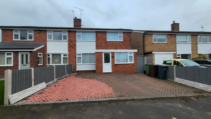 3 Bedroom Semi-Detached House To Rent In Arden Close, Meriden, Coventry, CV7