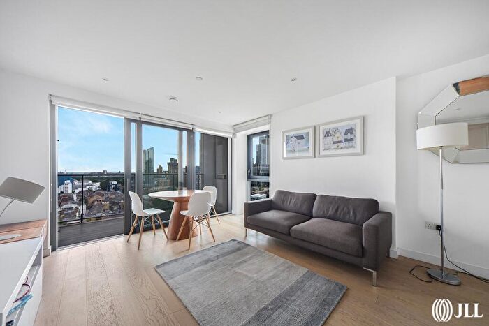 2 Bedroom Flat To Rent In Horizons Tower, Yabsley Street, E14