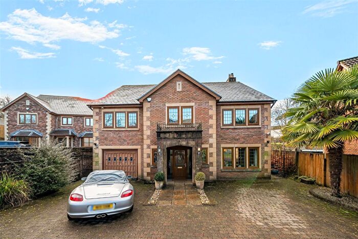 6 Bedroom Detached House For Sale In Llys Y Nant, Glais, Swansea, SA7