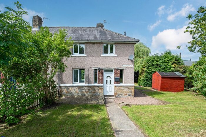 2 Bedroom End Terrace House For Sale In Broadway, Bingley, West Yorkshire, BD16