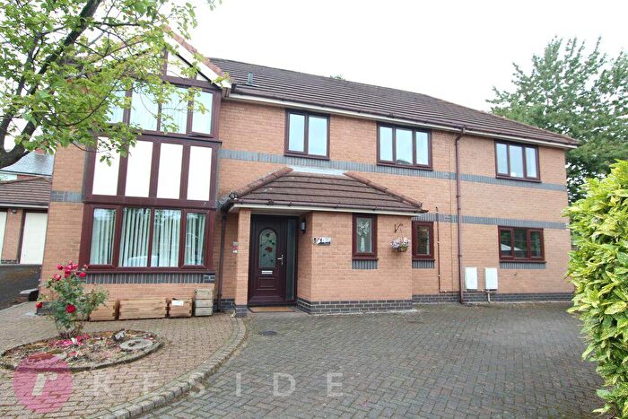 4 Bedroom Detached House For Sale In Sheep Gap, Passmonds, Rochdale, OL12