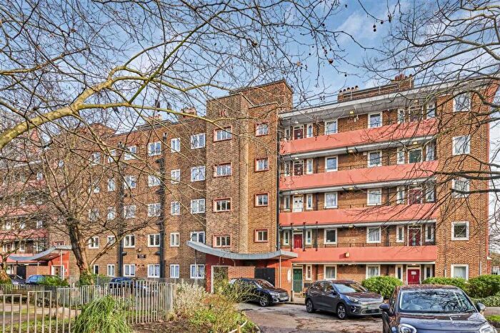 2 Bedroom Flat To Rent In Lubbock Street, New Cross, SE14