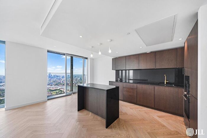 3 Bedroom Apartment To Rent In Marsh Wall London, E14