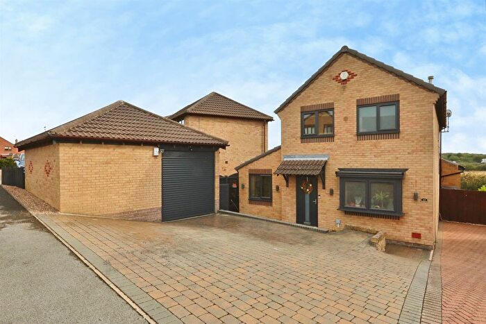 4 Bedroom Detached House For Sale In Bracken Way, Harworth, Doncaster, DN11