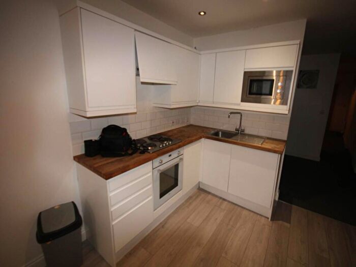 Studio To Rent In James Street, BD1