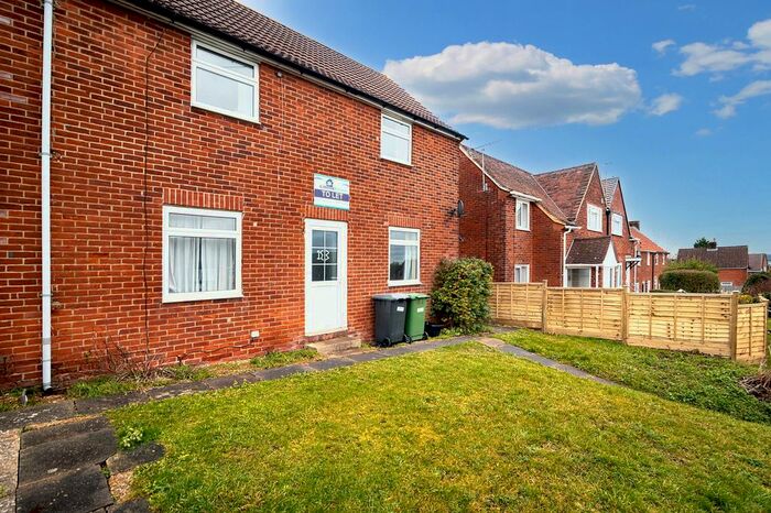 5 Bedroom Semi-Detached House To Rent In Stanmore Lane, Winchester, SO22