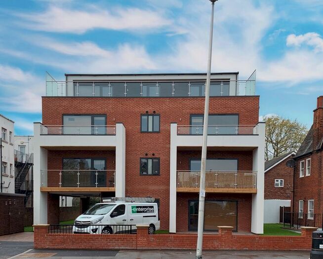 1 Bedroom Flat To Rent In New Wanstead, London, E11