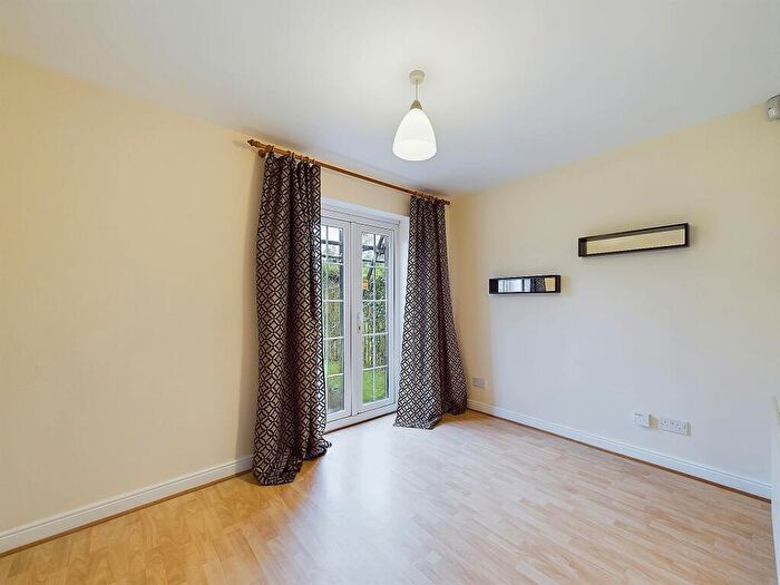 4 Bedroom Town House To Rent In Williams Close, Chester, CH2
