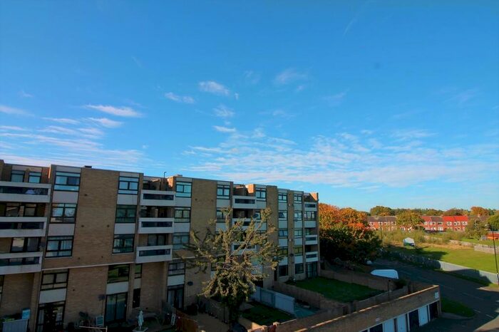 1 Bedroom Apartment To Rent In Kenilworth Court, Sulgrave, Washington, NE37