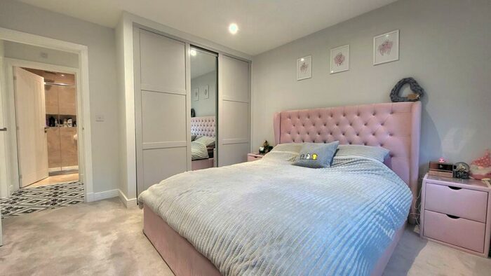 4 Bedroom Bungalow For Sale In Talbot Avenue, Orton Longueville, Peterborough, PE2