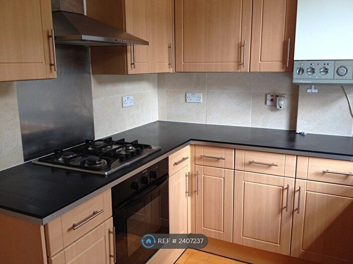 2 Bedroom Semi-Detached House To Rent In Livingstone Road, Hounslow, TW3