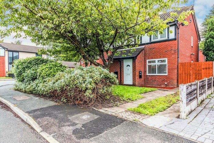 2 Bedroom Semi-Detached House To Rent In Wythop Gardens, Salford, M5