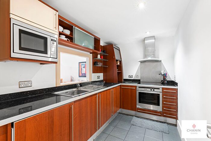 1 Bedroom Flat To Rent In Nova Building, Isle Of Dogs, E14