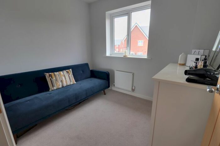 4 Bedroom Detached House For Sale In Sycamore Way, Penkridge, Staffordshire, ST19