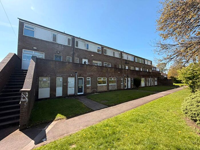 3 Bedroom Penthouse To Rent In Pendle Court, Bolton, Greater Manchester, BL1