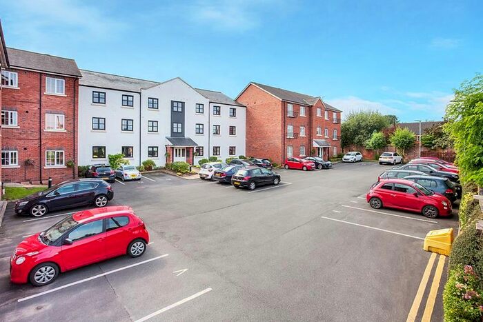 2 Bedroom Flat To Rent In Canal Road, Congleton, CW12