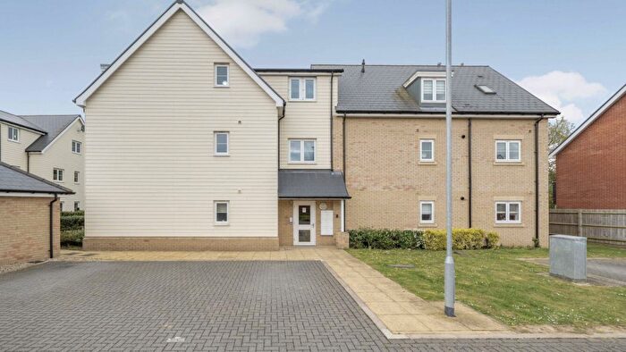 2 Bedroom Flat For Sale In Howlett Place, Cressing, CM77