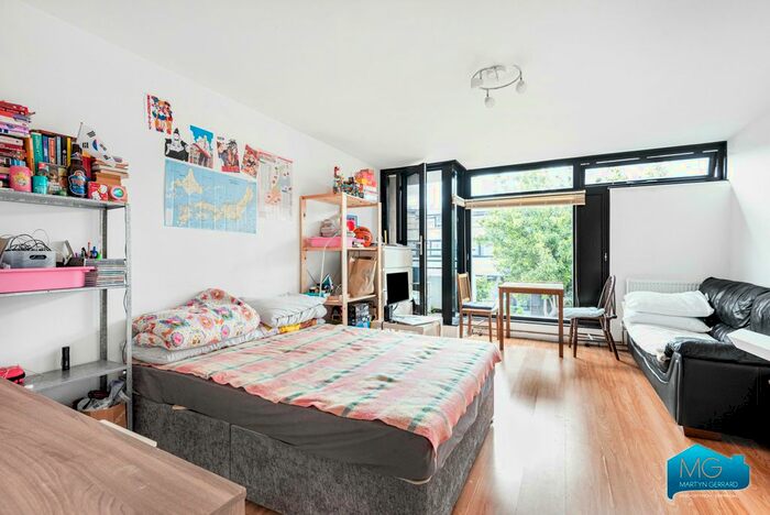 Studio To Rent In Broadfield Lane, Camden, London, NW1