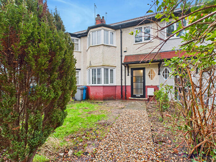 3 Bedroom Terraced House For Sale In Park Avenue West, Hull, North Humberside, HU5