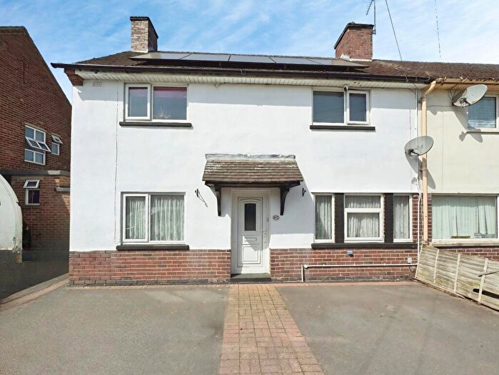 3 Bedroom Semi Detached House For Sale In Salisbury Avenue, Croft, Leicester, LE9