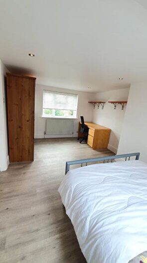 8 Bedroom Terraced House To Rent In St Marys Road, Oxford, Student Bedroom, OX4