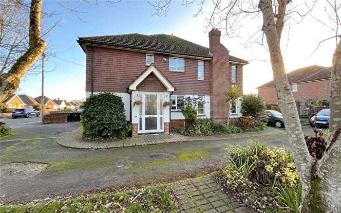 1 Bedroom Apartment For Sale In Croft Road, Christchurch, Dorset, BH23