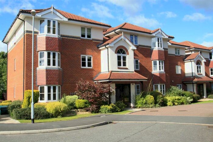 2 Bedroom Apartment To Rent In Chamberlain Drive, Wilmslow, SK9