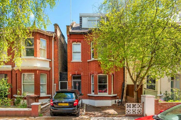 6 Bedroom Property To Rent In Silver Crescent, Chiswick, London, W4